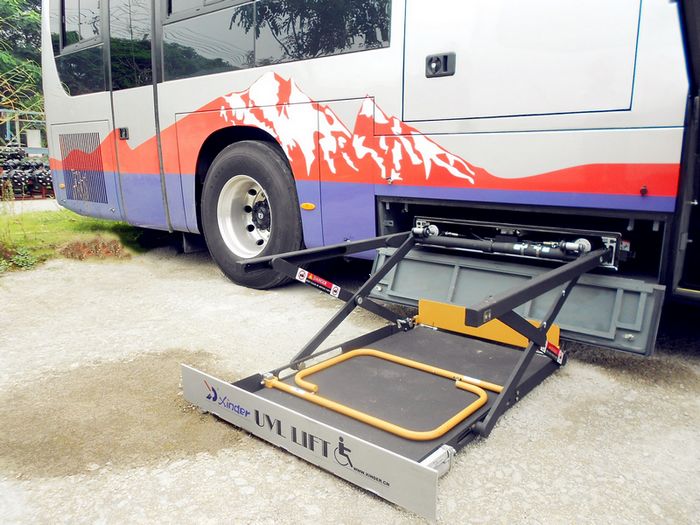 UVL-700II/1300II/1600II-H Wheelchair Lift (in luggage)